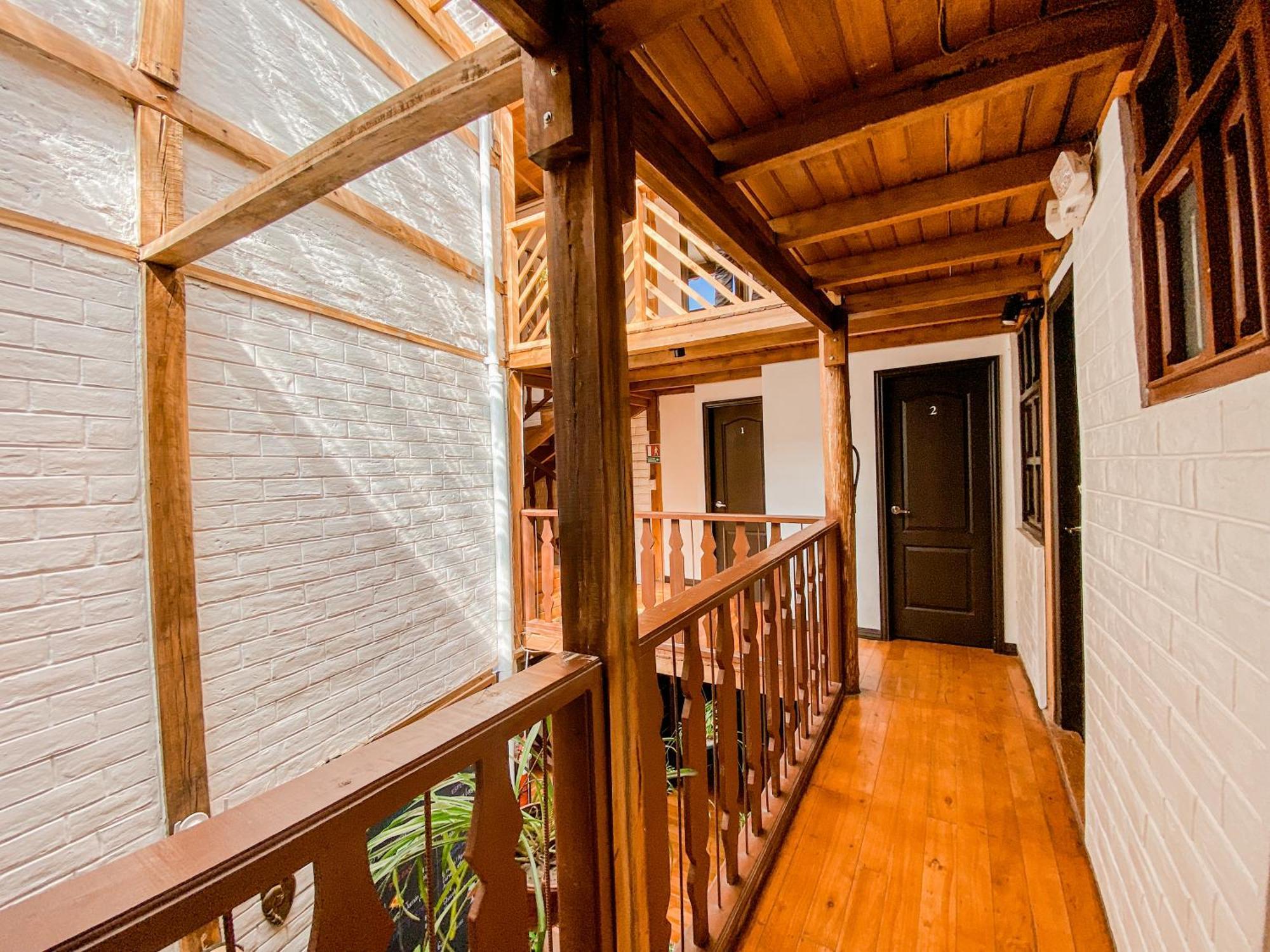 Chuza Longa Home Guamote Экстерьер фото