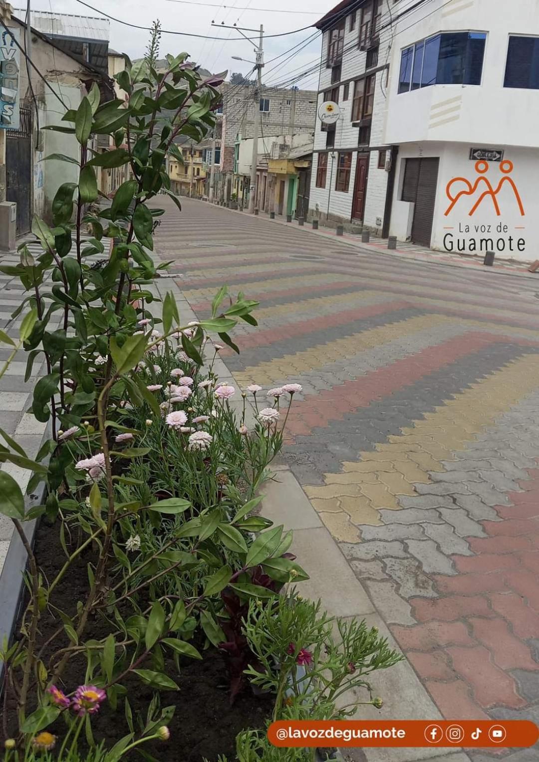Chuza Longa Home Guamote Экстерьер фото